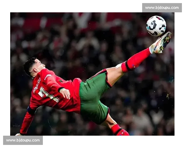 全球足球赛历史数据盘点与球员传奇表现解析