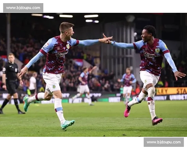 英超赛季技术统计全面分析球员表现与战术趋势